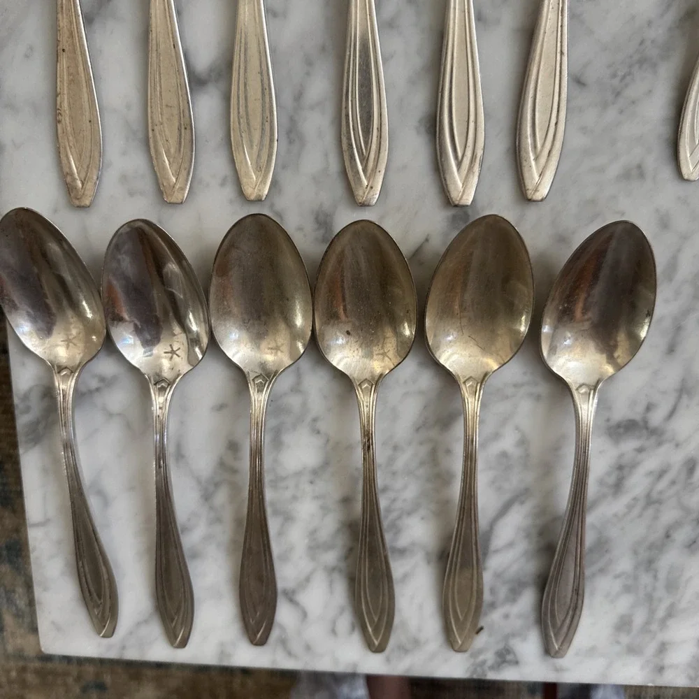 International Silver SILHOUETTE Stainless Steel Flatware-42 Piece-6 Pc Pl